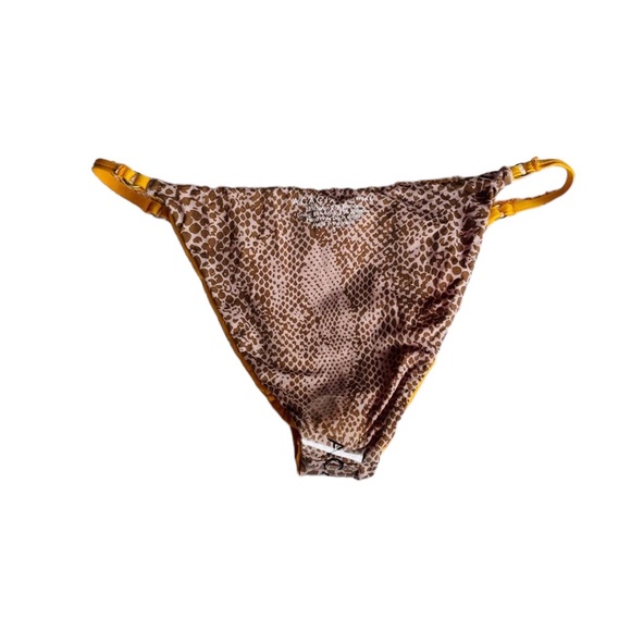 Acacia Tangelo Bolong Bikini top in color Acacia Neema bottom in Color Tangelo - Picture 11 of 15